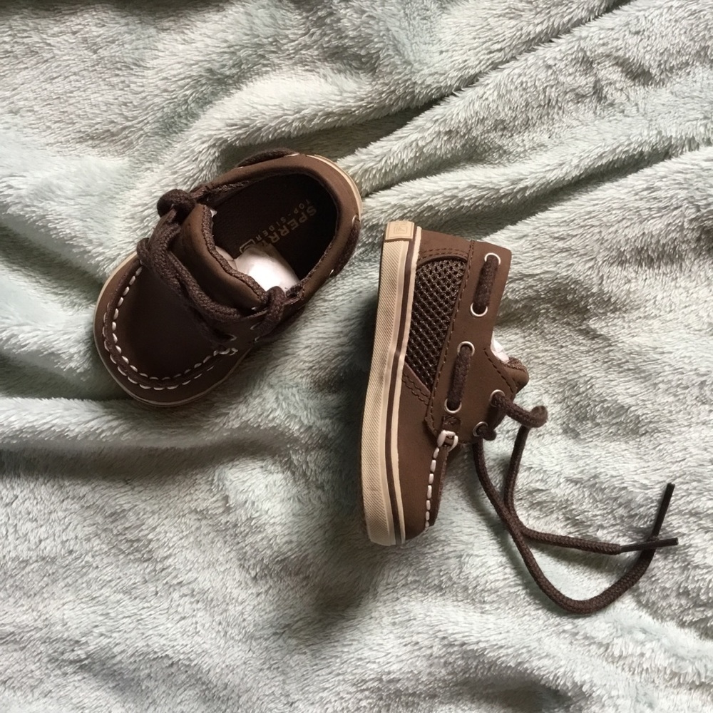 New in box Sperry top-sider boat shoes for baby